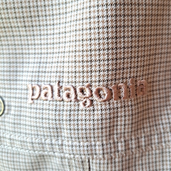 Patagonia Men's board shorts tan neutral plaid cargo - 35 - Picture 2 of 6